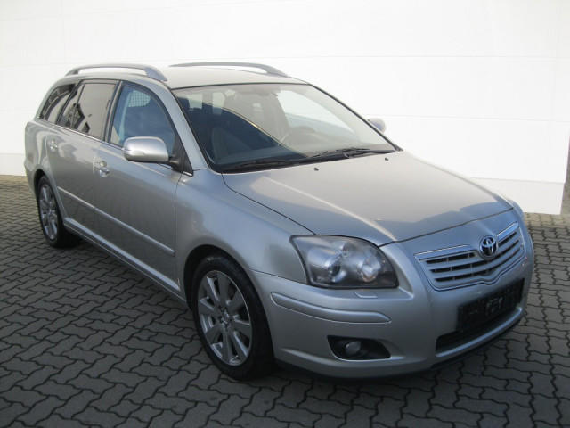 avensis